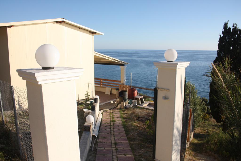 Villa Gianitsi Agios Gordios  Exterior photo